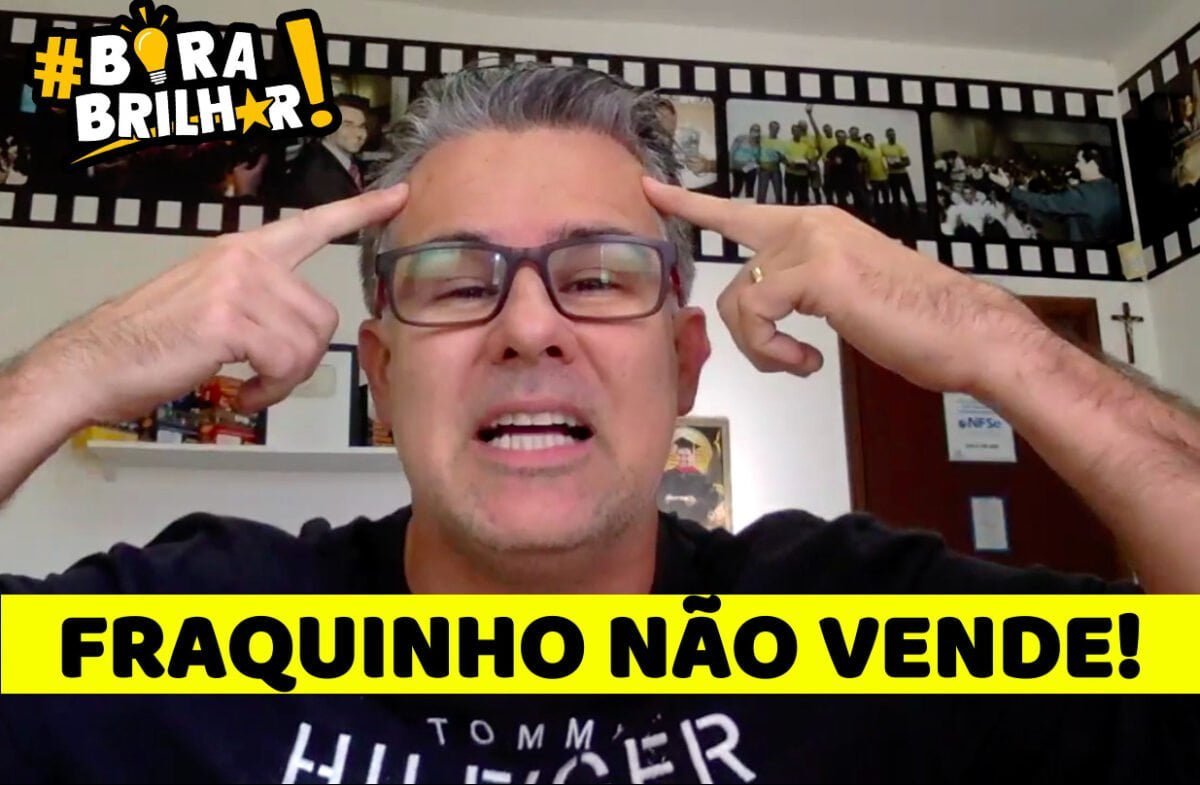 Vendedor_Fraquinho_não_vende_André_Ortiz