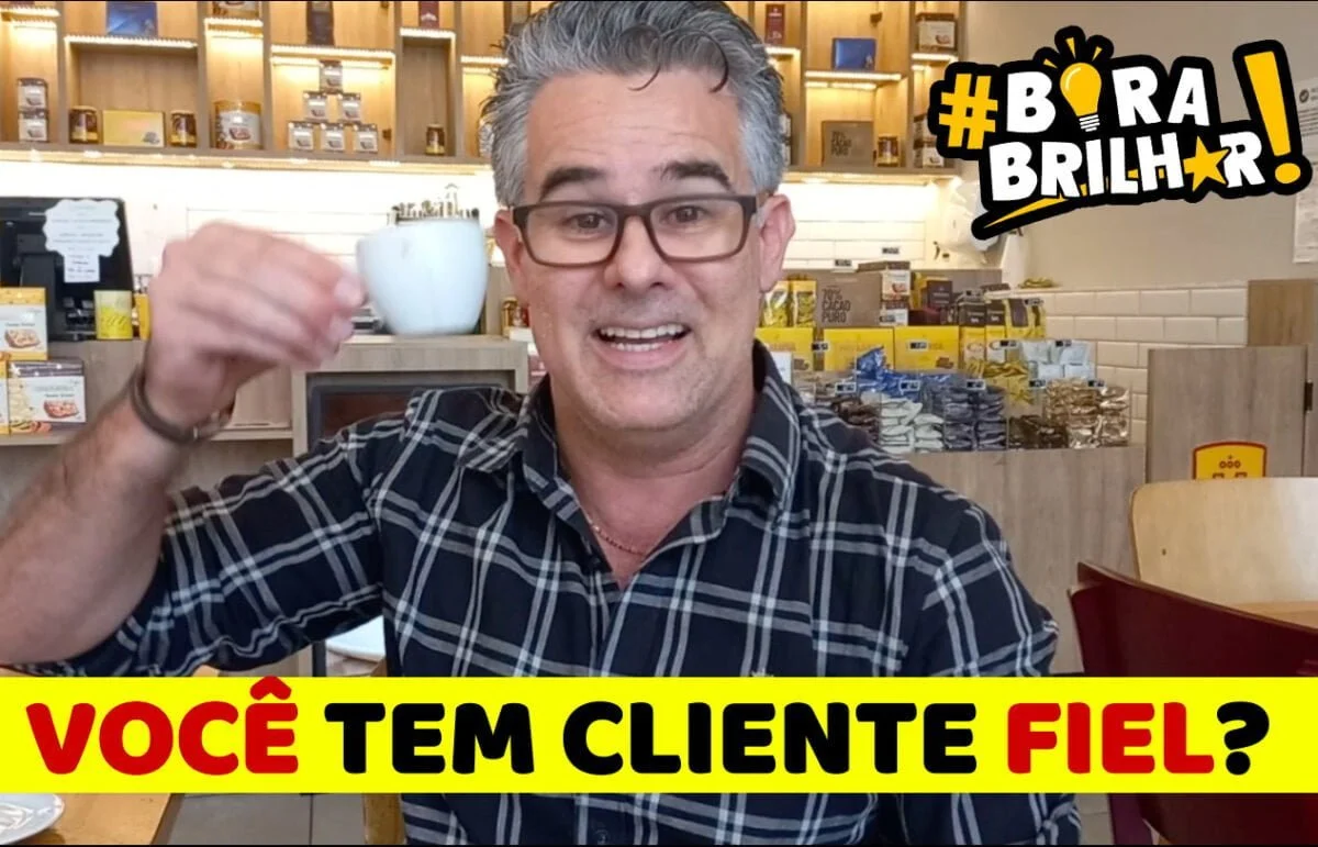 ClientE_fiel_não_existe_André_Ortiz
